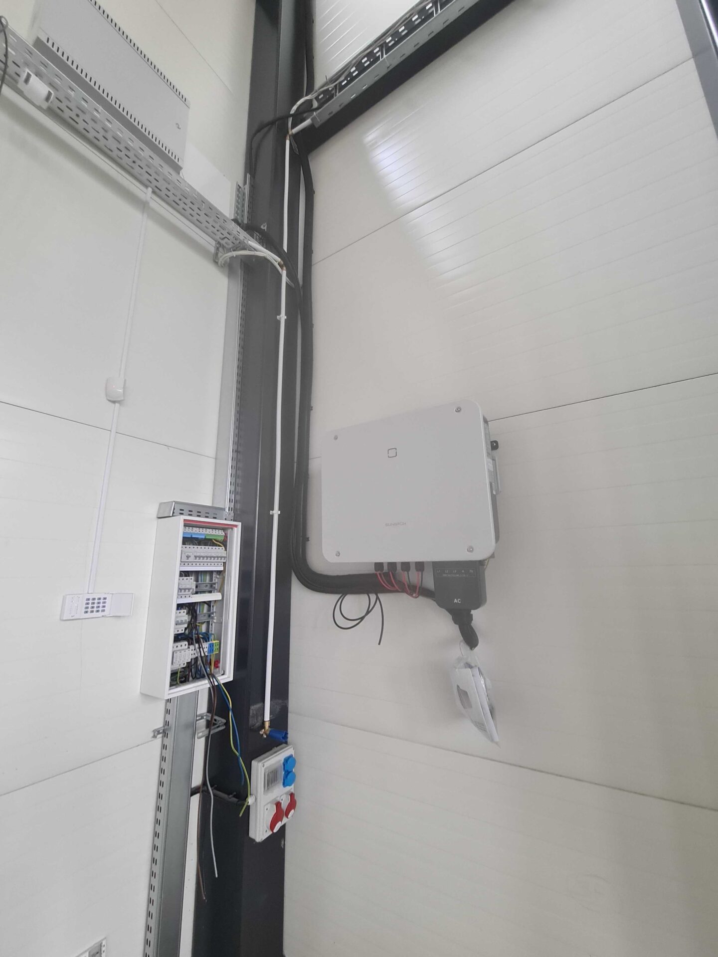 Saulės energijos keitiklis invertorius Sungrow SG50CX (3 fazės, 50kW, IP66) - Image 4